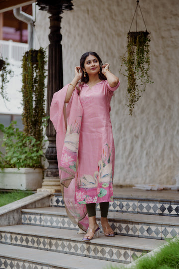 IM-Hamsa Pink