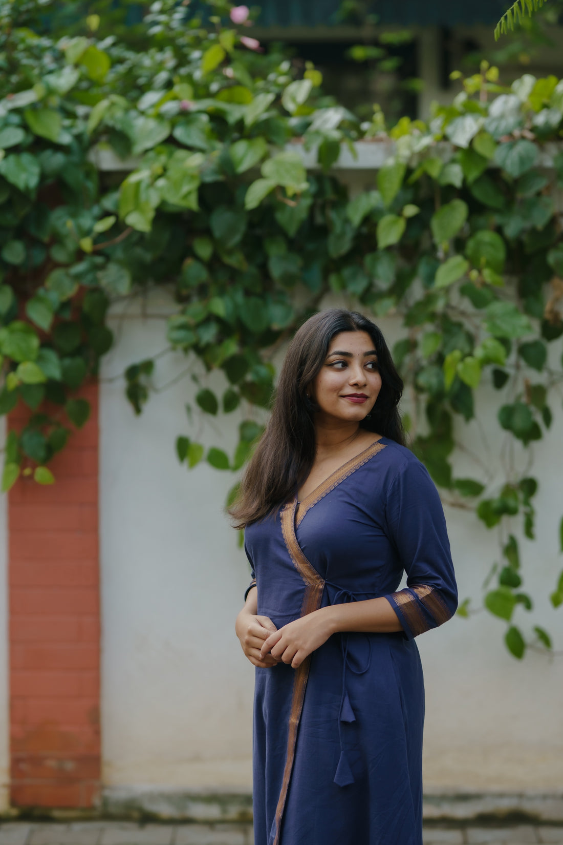 IM-Sahana Navy Mangalagiri Kurta Set
