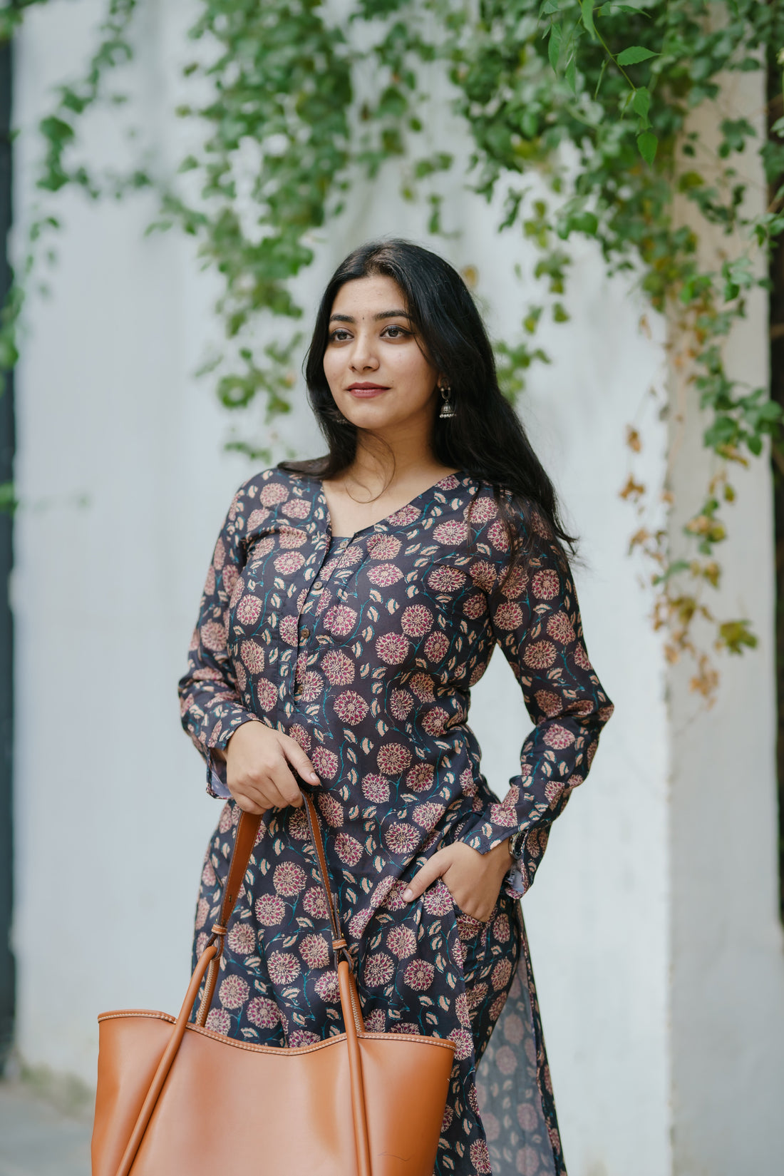 IM-Nikita Black Floral Kurta Set