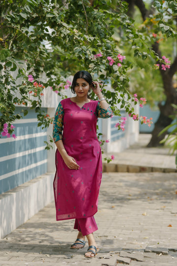 IM-Veena Pink Handloom Floral Kurta Set