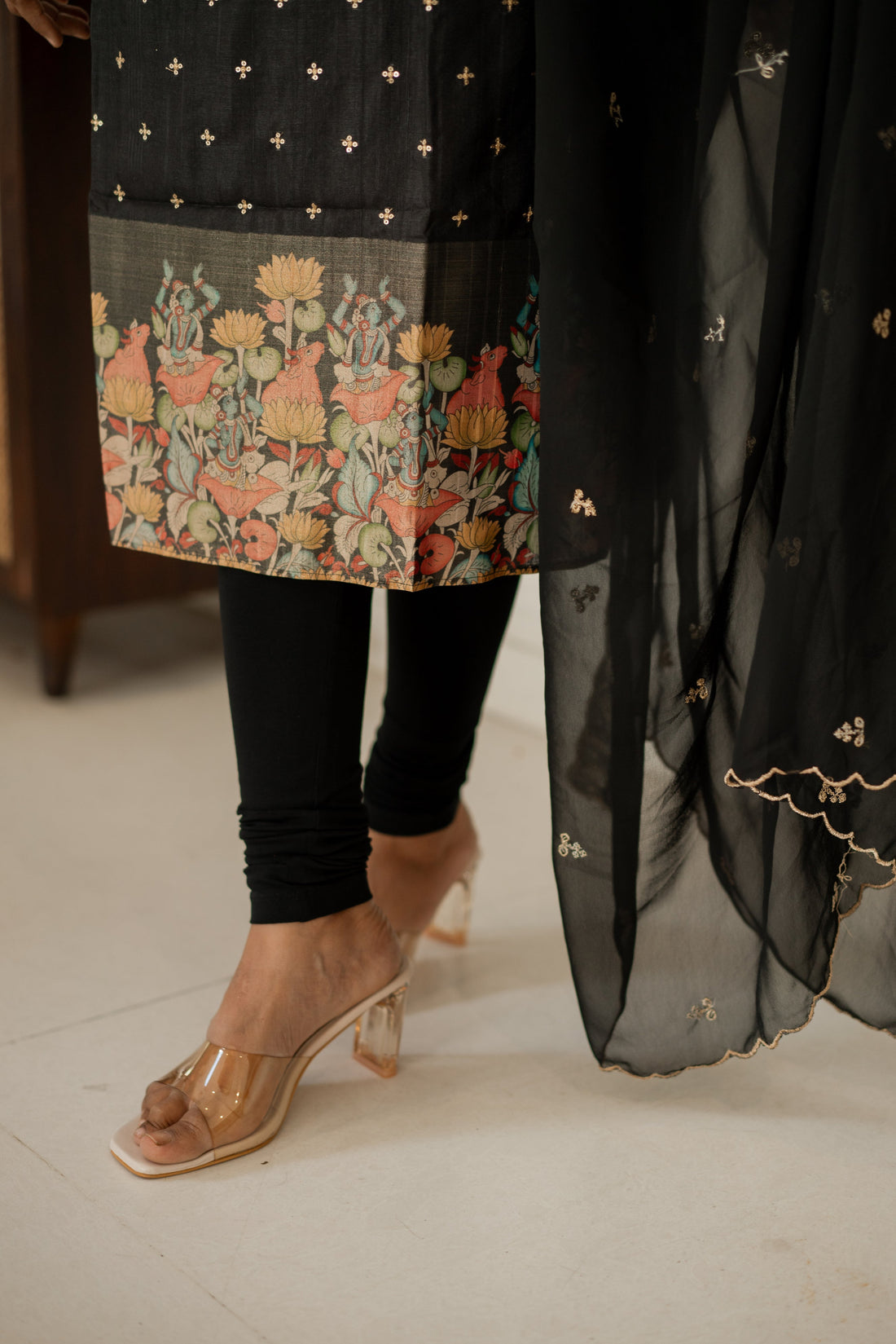 IM-Sneha Black