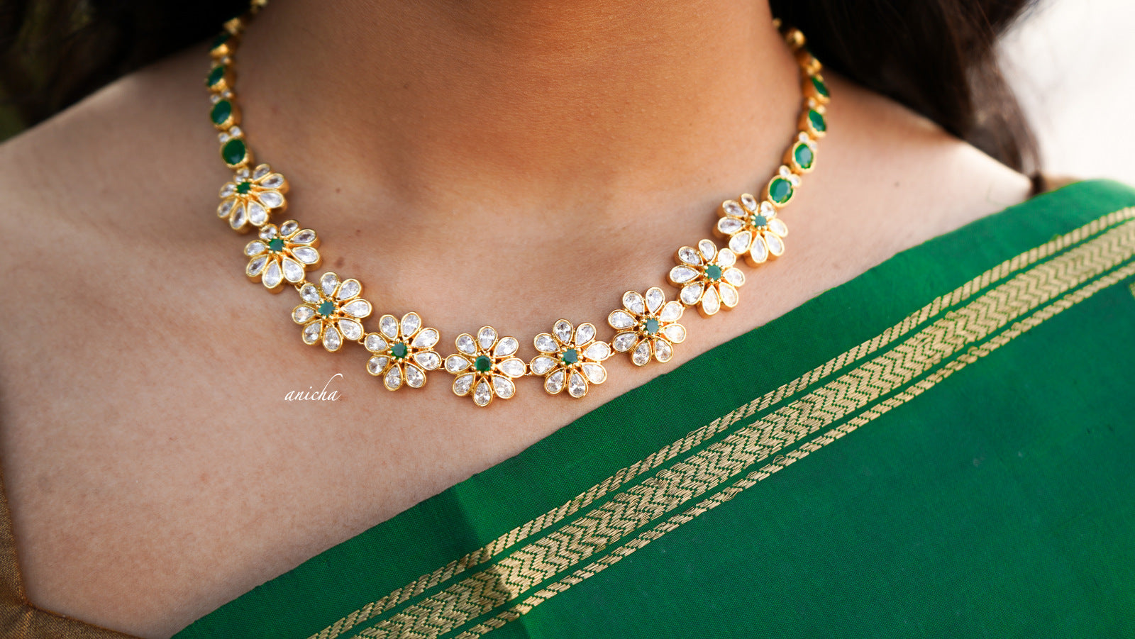 Flower stone necklace set - Emerald