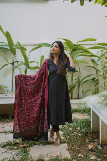 IM-Swapna Black (3/4 Sleeves) (L & XL Available)