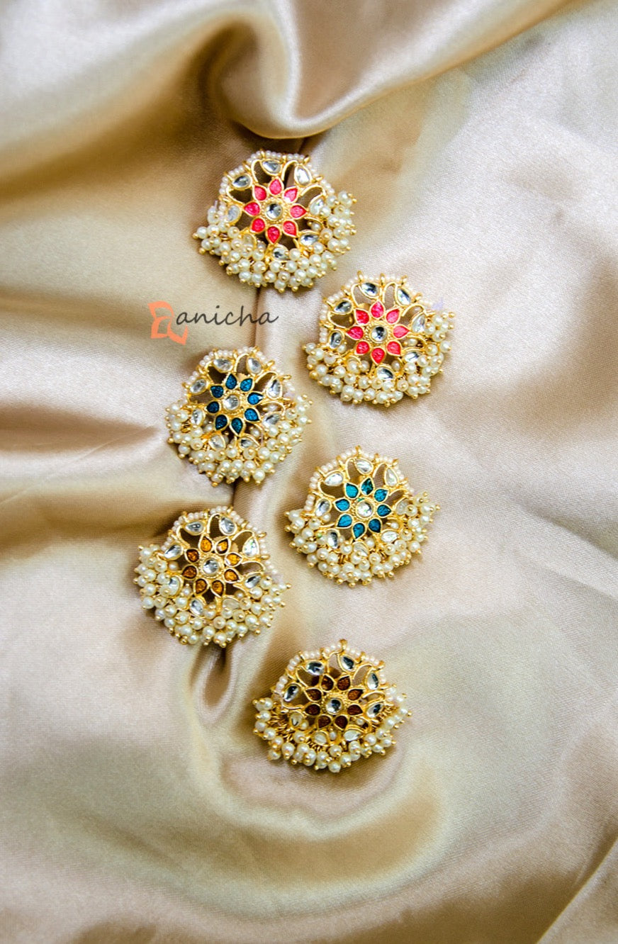 Enamel pearl studs (Colours available)