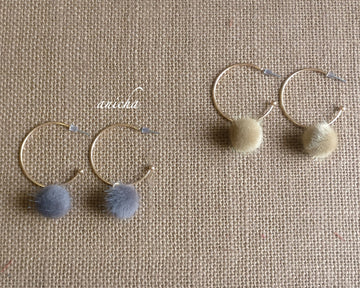 Gold ring pompoms (Beige available)